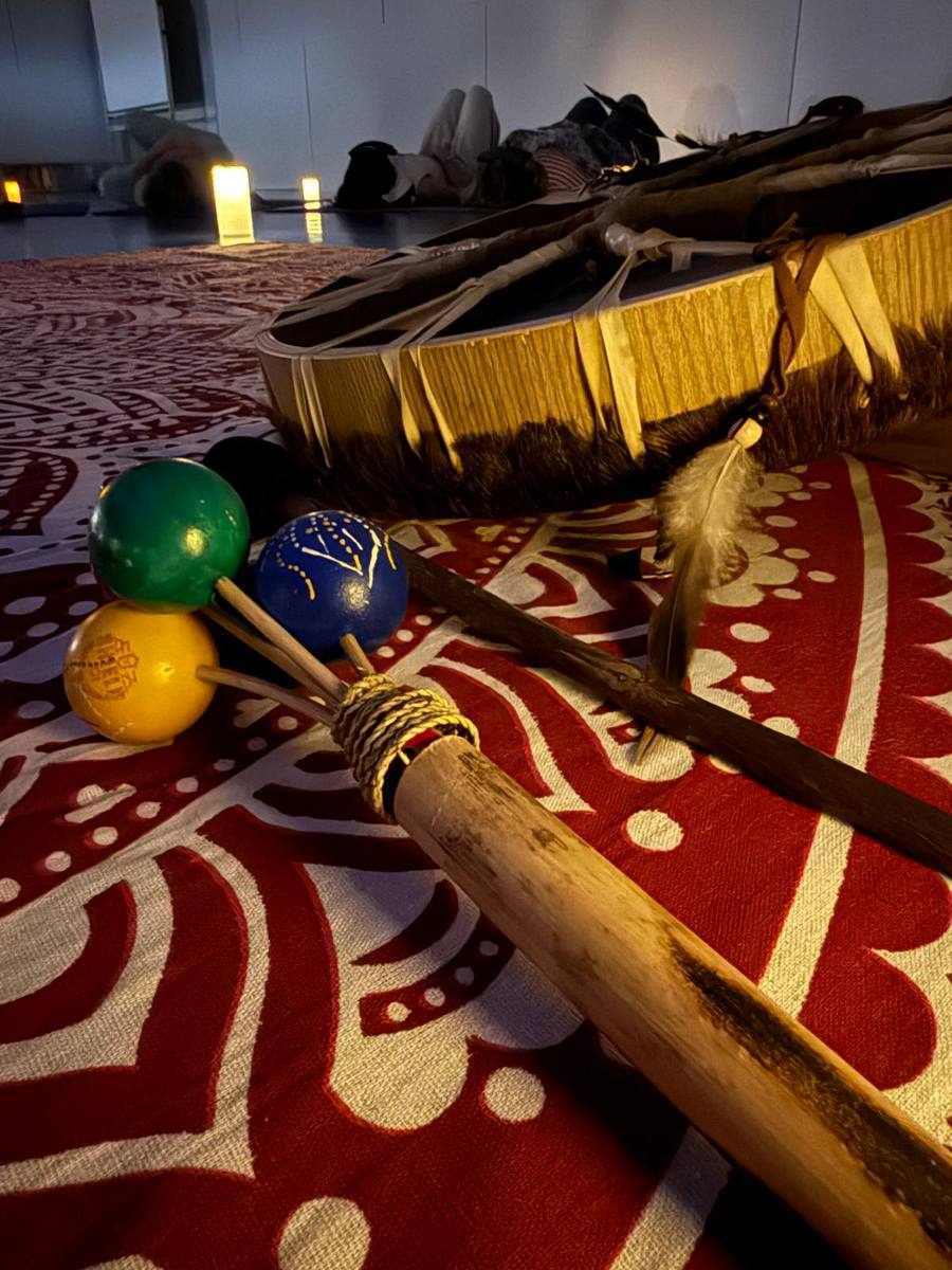 Sound bath room with candles and mandala in Barcelona