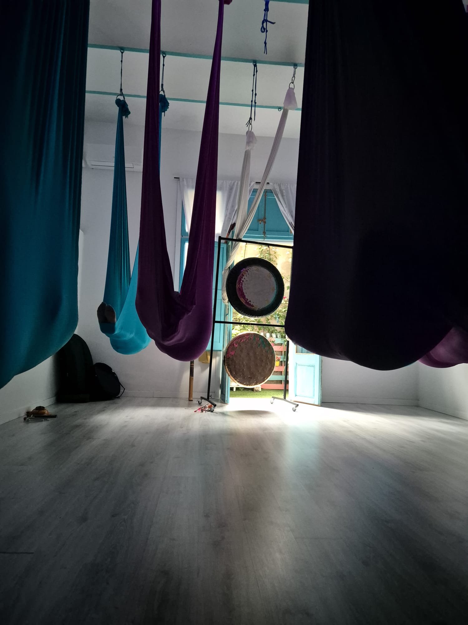 Space prepared with bowls and fabrics